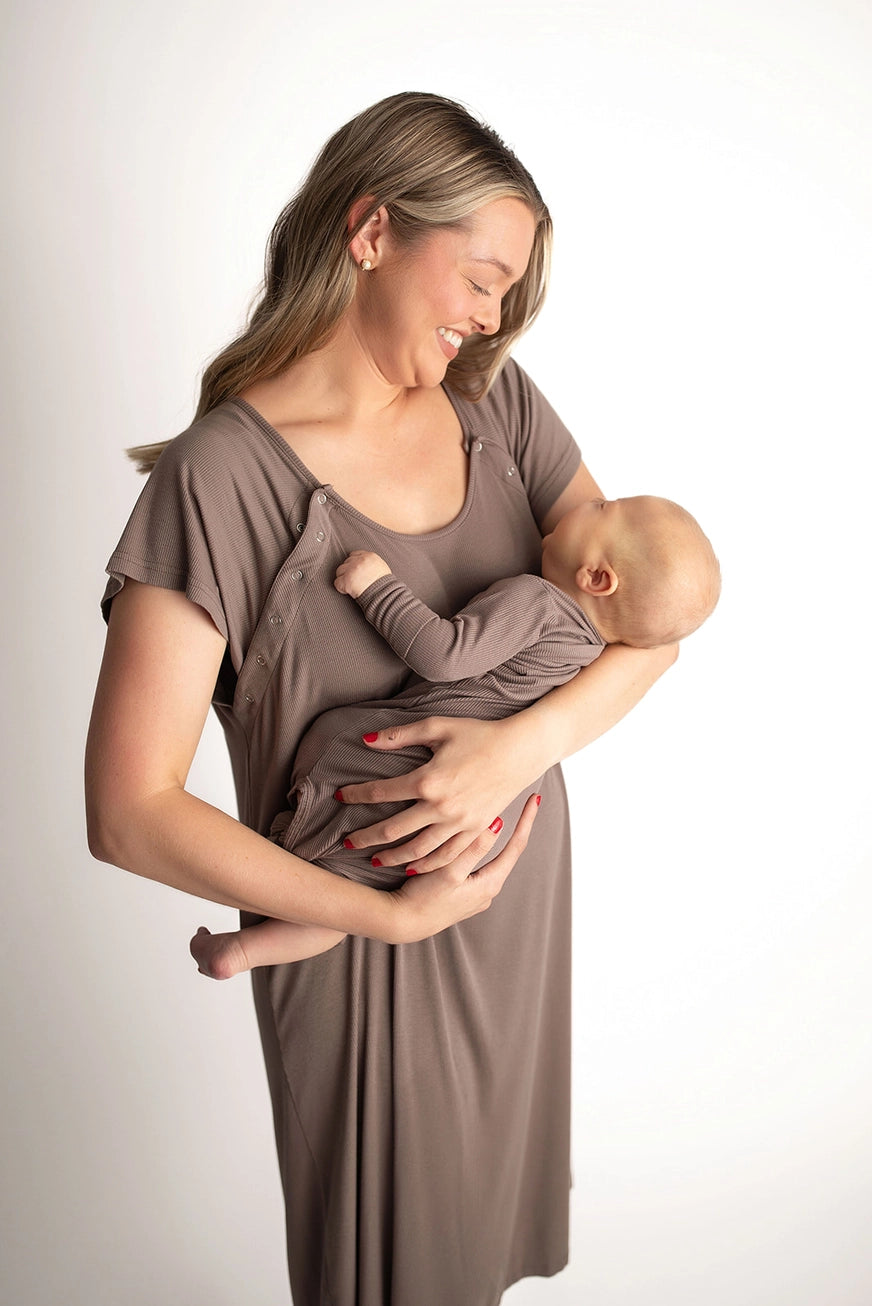 Maternity Mommy Labor & Delivery/ Nursing Gown - Cocoa Brown