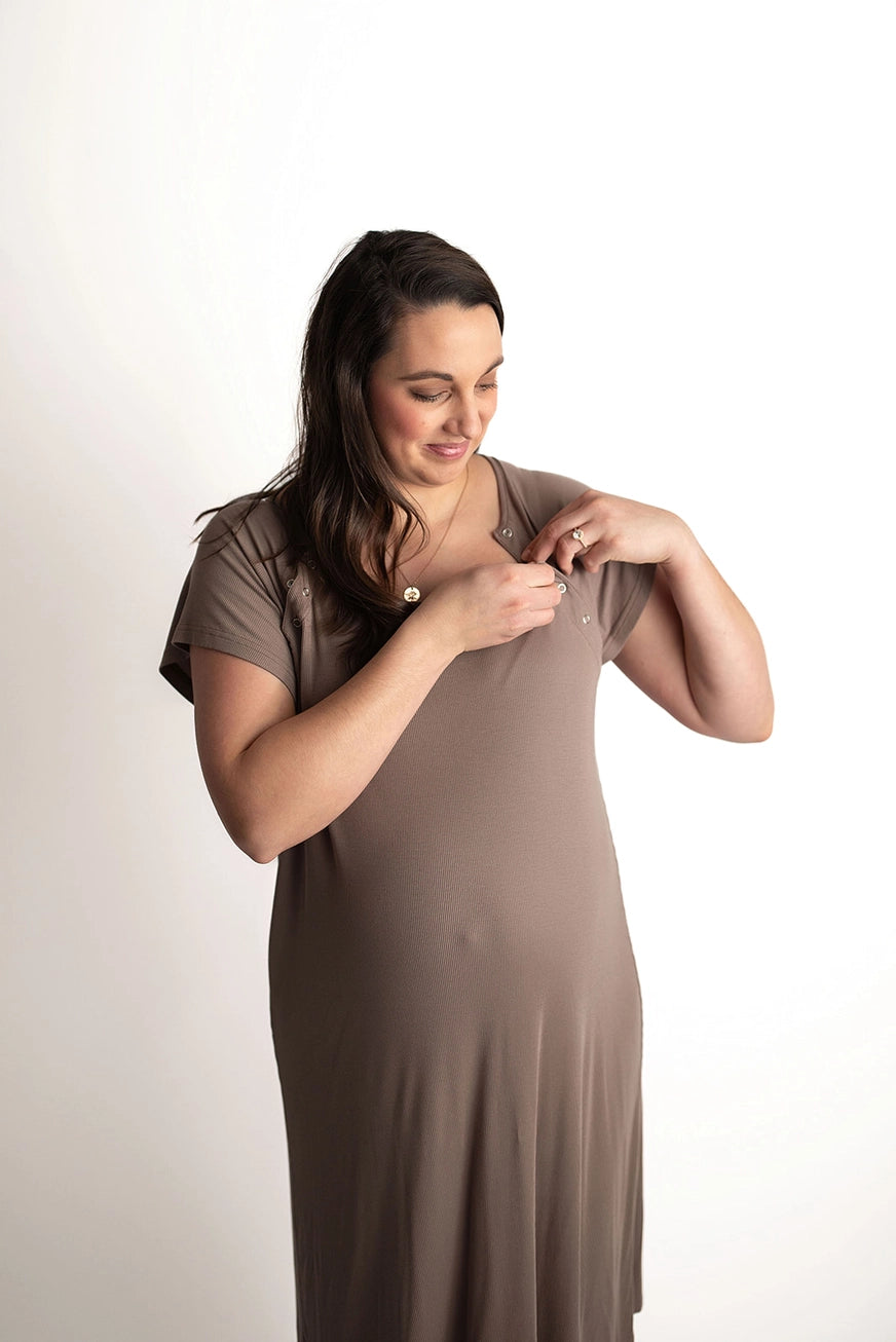 Maternity Mommy Labor & Delivery/ Nursing Gown - Cocoa Brown