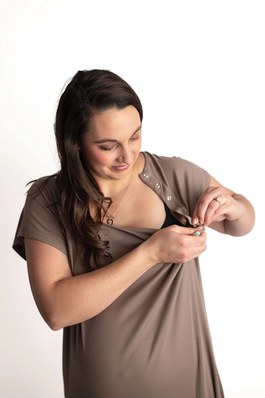 Maternity Mommy Labor & Delivery/ Nursing Gown - Cocoa Brown