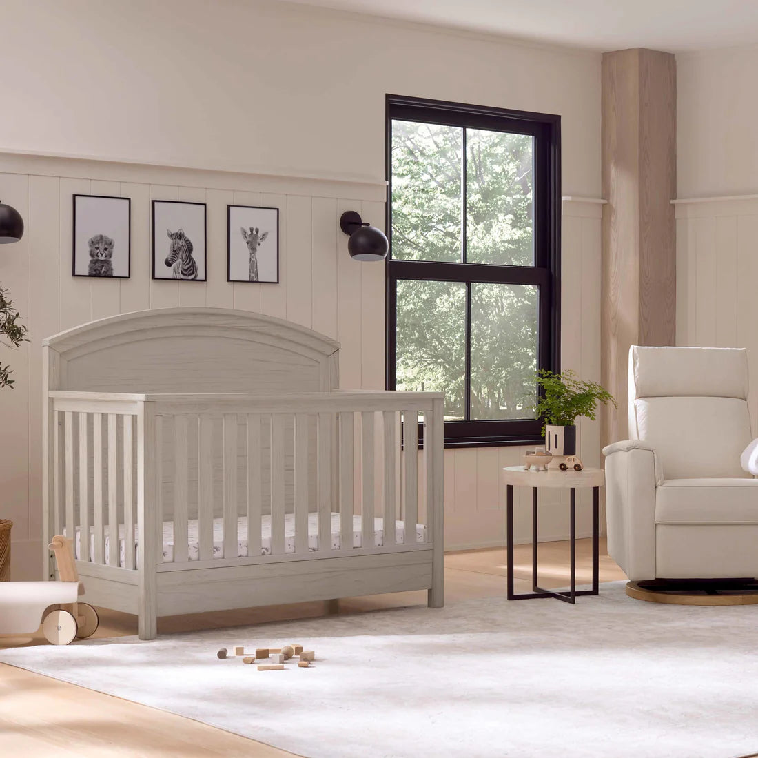 Hemsted 4-in-1 Convertible Crib