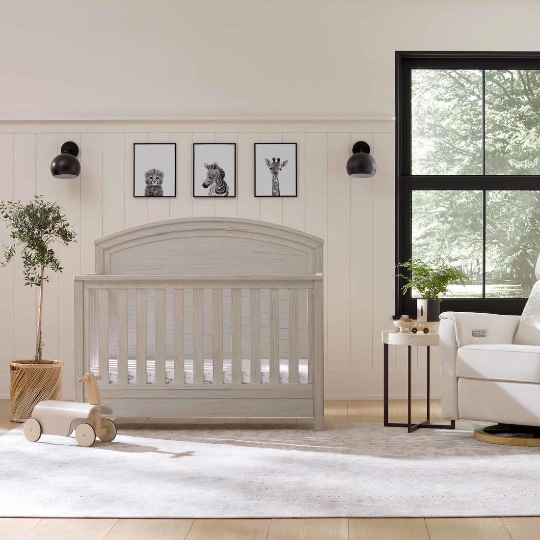 Hemsted 4-in-1 Convertible Crib