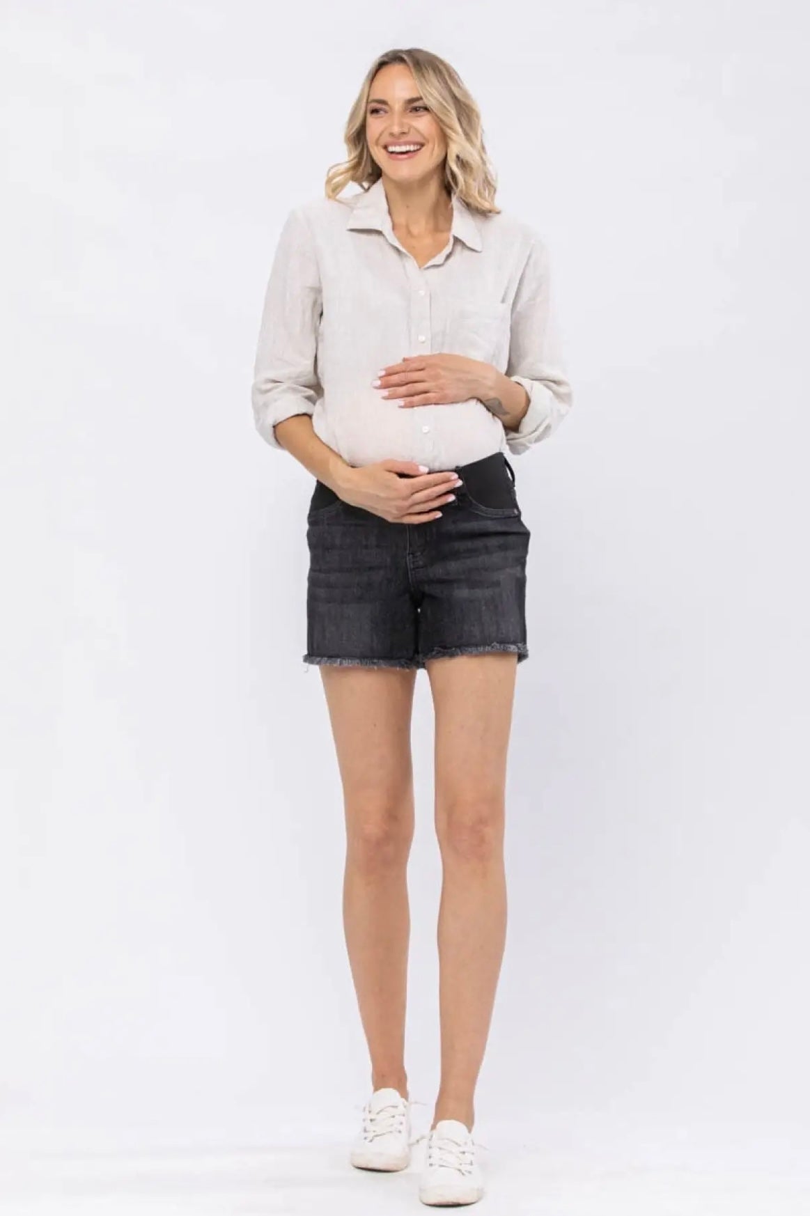 Mid-Rise Maternity Cut-Off Denim Shorts