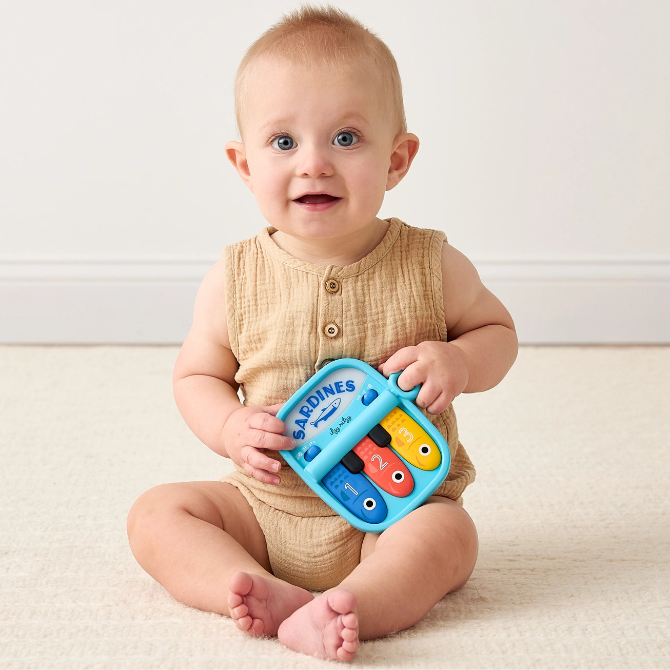 Bitzy Tunes™ Sardines - Light-Up Interactive Piano Toy