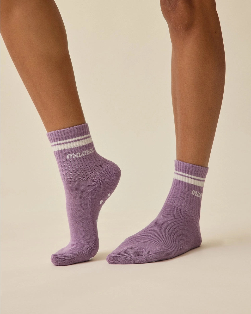 Non-Slip Quarter Crew Socks