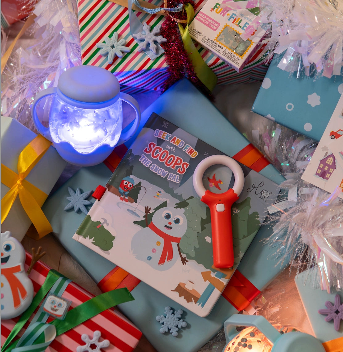 Light-Up Library - Seek & Find with Scoops the Snowpal