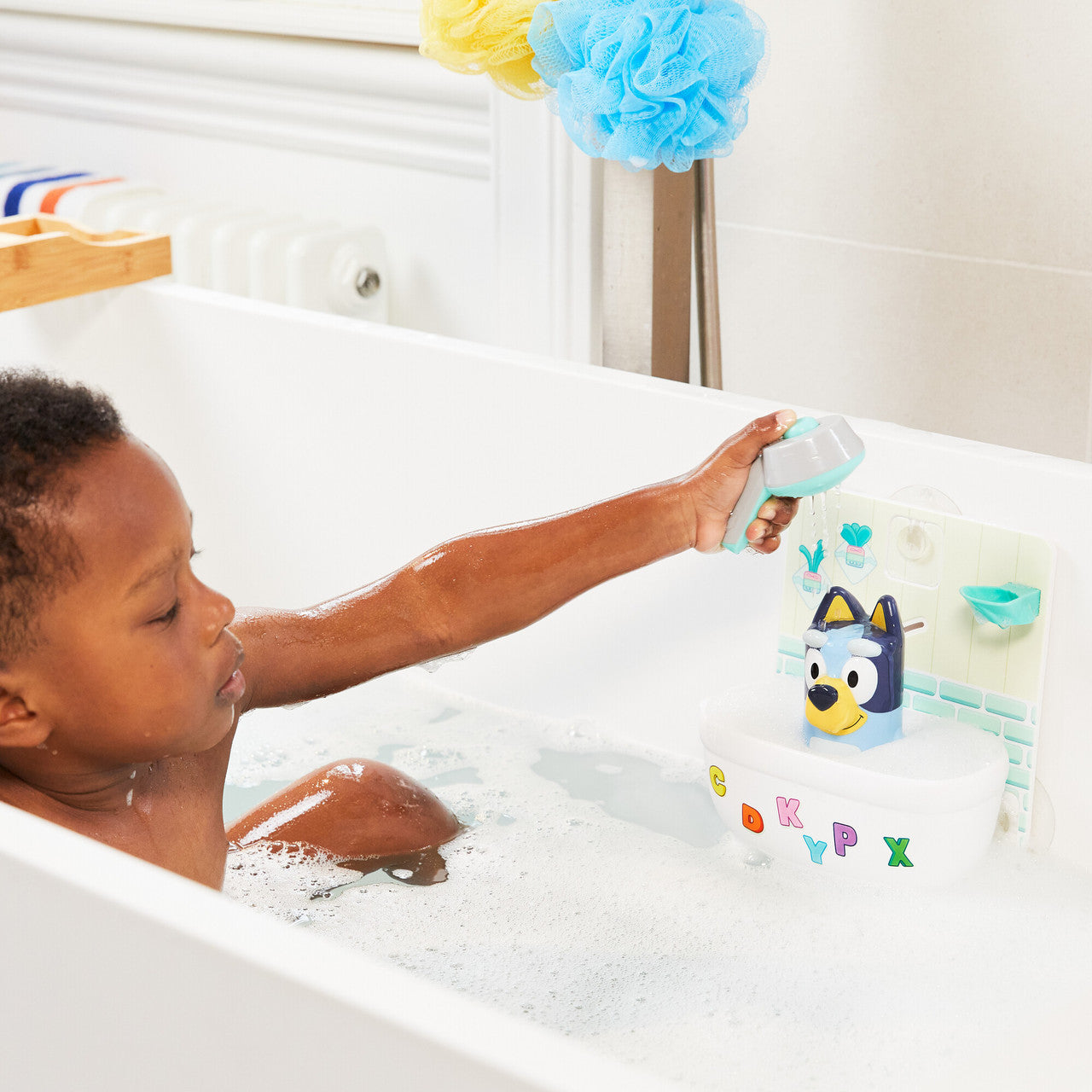 Toomies Shower & Scrub Bluey