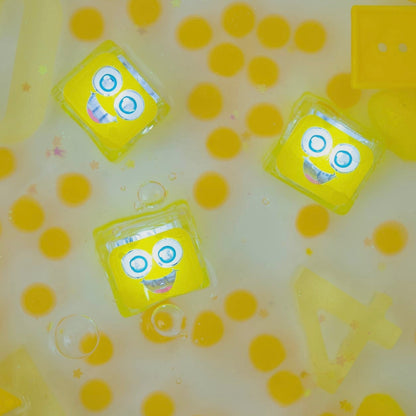 Glo Pals Light-Up Cubes