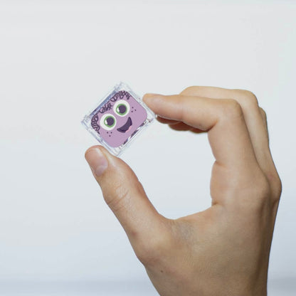 Glo Pals Light-Up Cubes