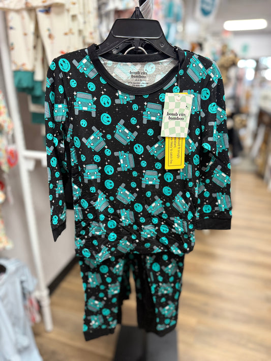 Happy Trails 2 Piece Pajama Set