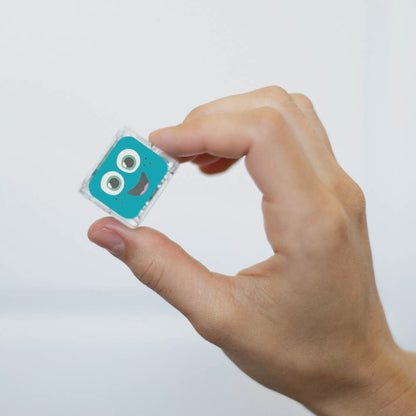 Glo Pals Light-Up Cubes