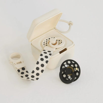 STUDIO Pacifier Clip Loop Polka