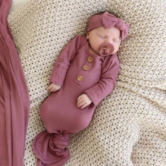 Waffle Newborn Baby Knot Gown & Hat Set | Boysenberry Bamboo